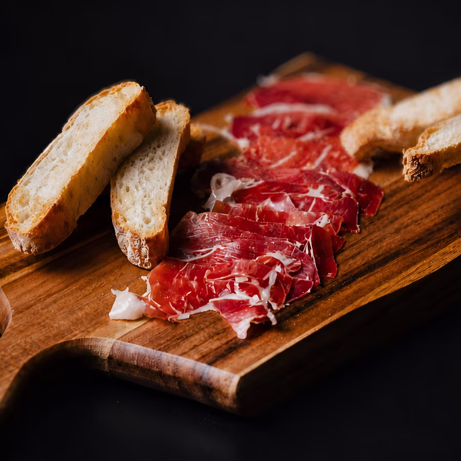 Iberian ham board with crystal bread
